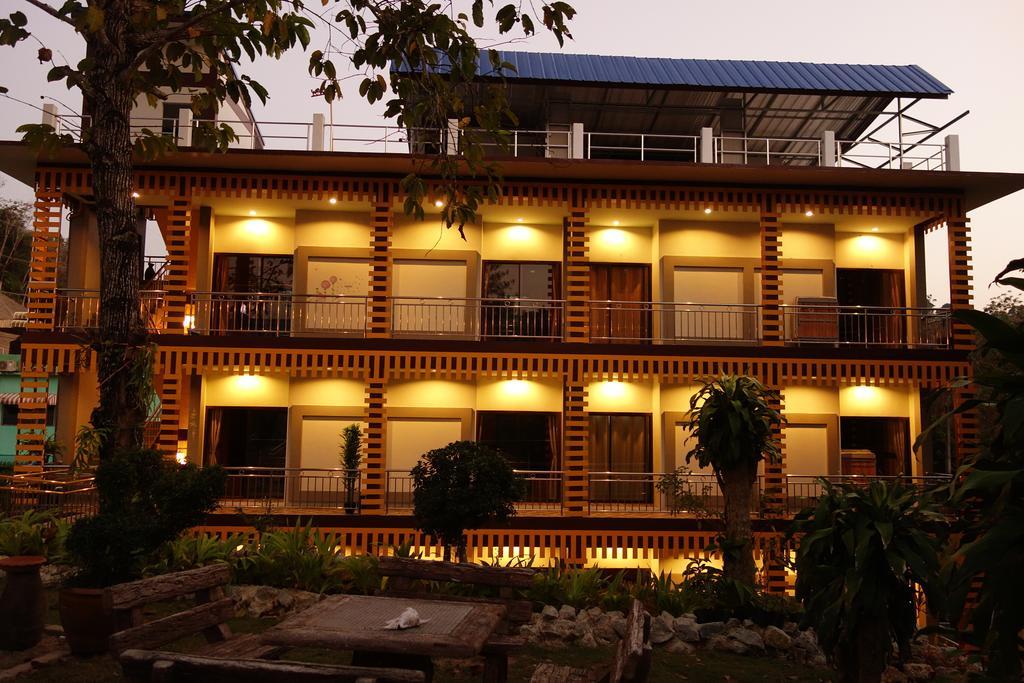 Airport Phuket Garden Resort Thalang Extérieur photo